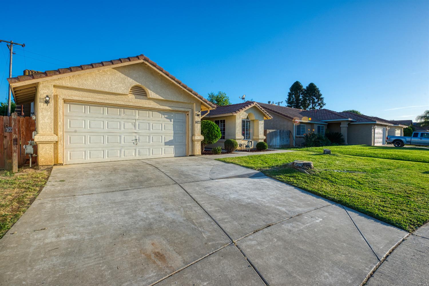 Detail Gallery Image 3 of 27 For 1422 via Del Pettoruto, Gustine,  CA 95322 - 3 Beds | 2 Baths