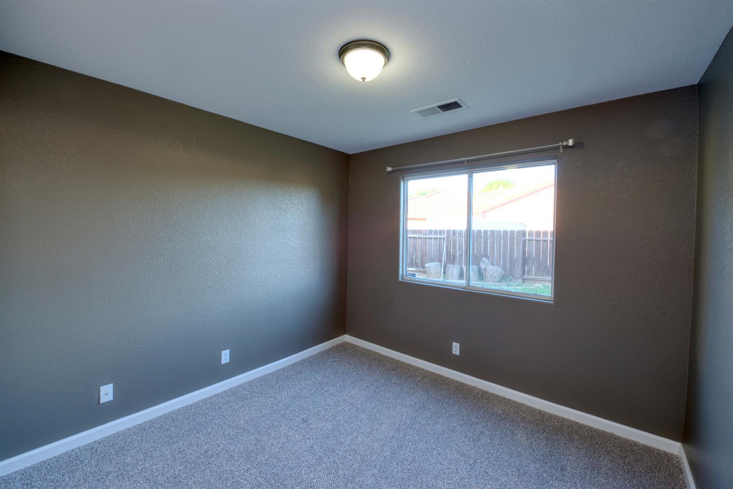 Detail Gallery Image 15 of 27 For 1422 via Del Pettoruto, Gustine,  CA 95322 - 3 Beds | 2 Baths