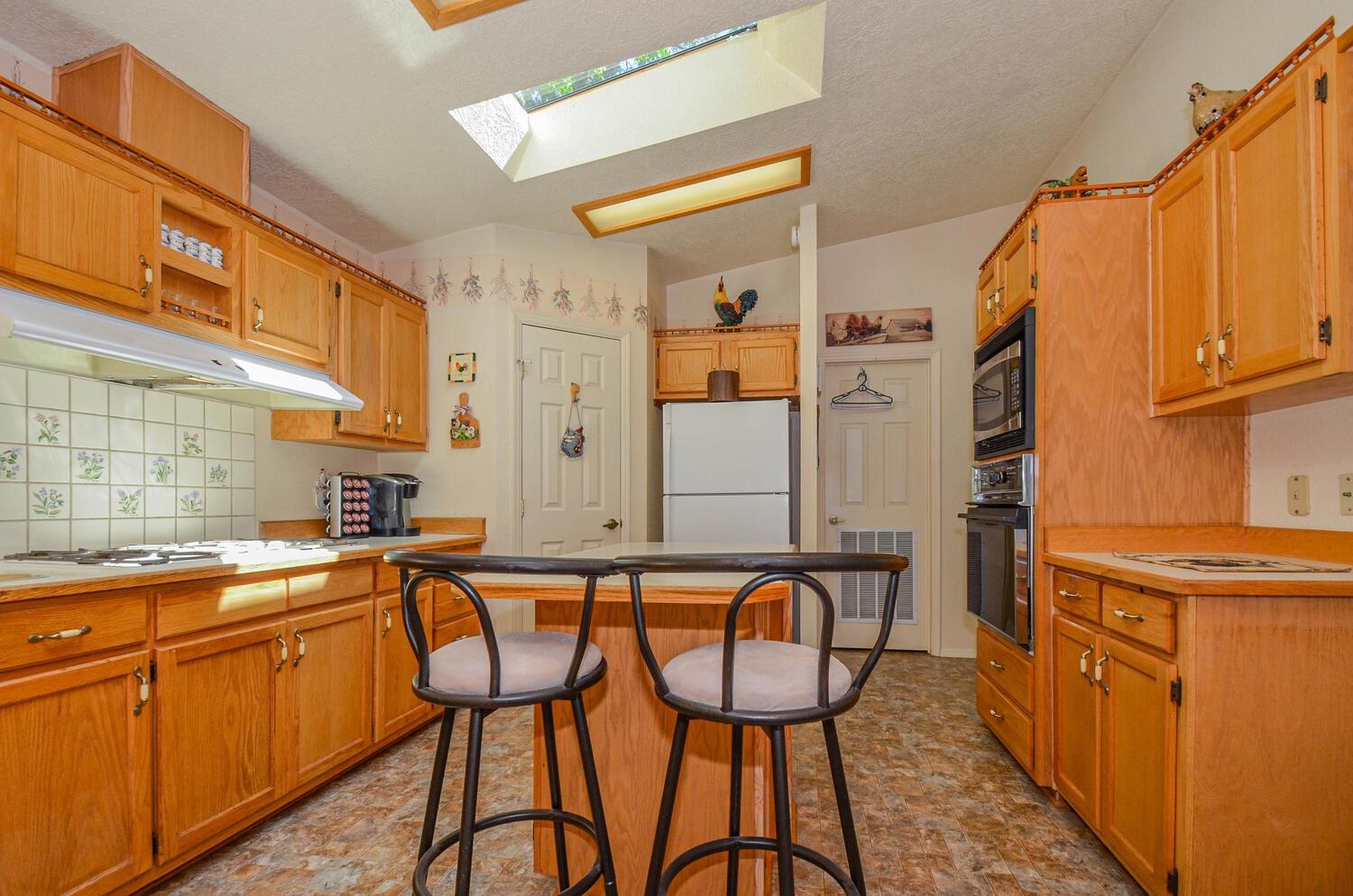 Detail Gallery Image 15 of 65 For 21965 Shake Ridge Rd, Volcano,  CA 95689 - 3 Beds | 2/1 Baths