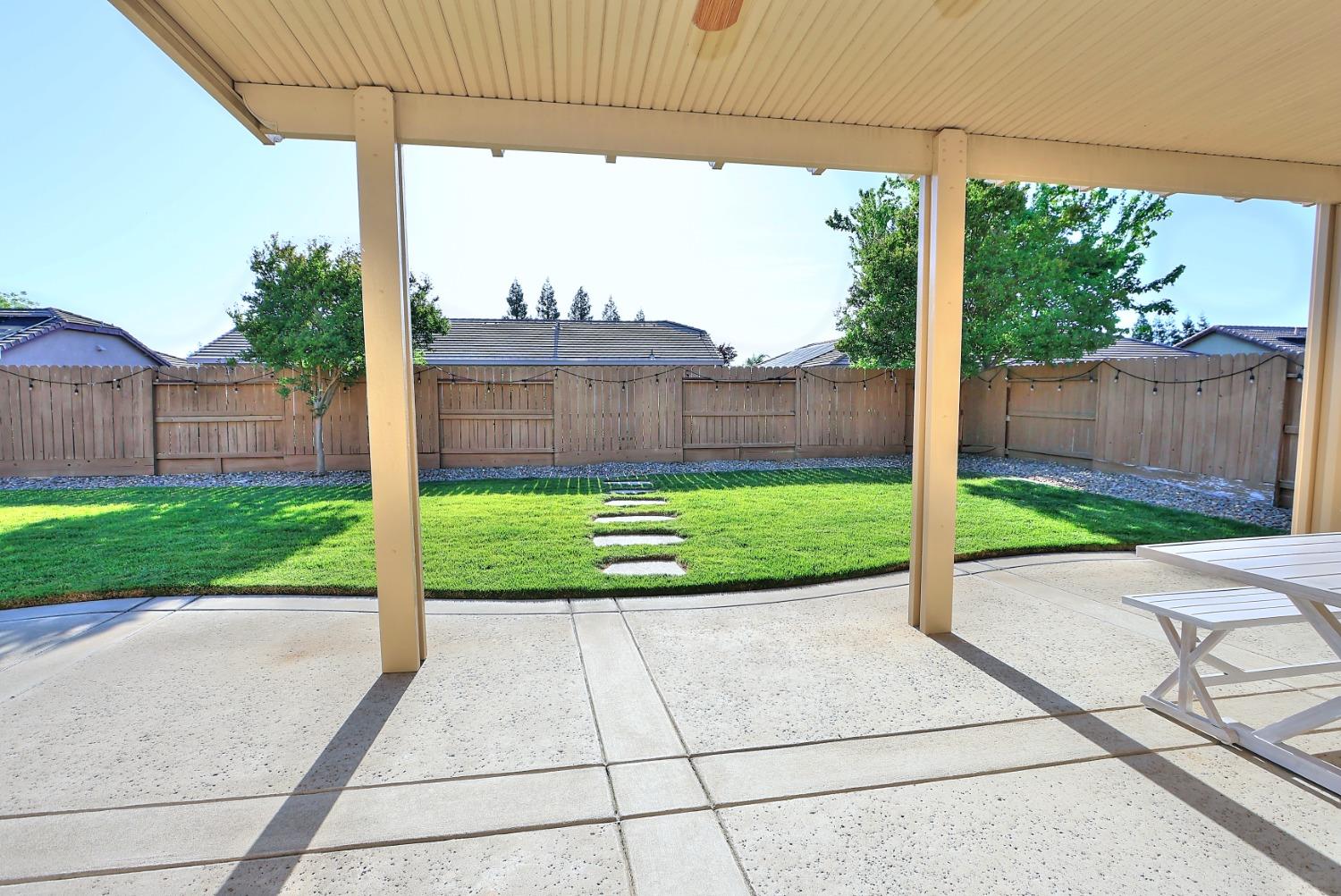 Detail Gallery Image 54 of 69 For 924 Cottrell Way, Galt,  CA 95632 - 5 Beds | 2/1 Baths
