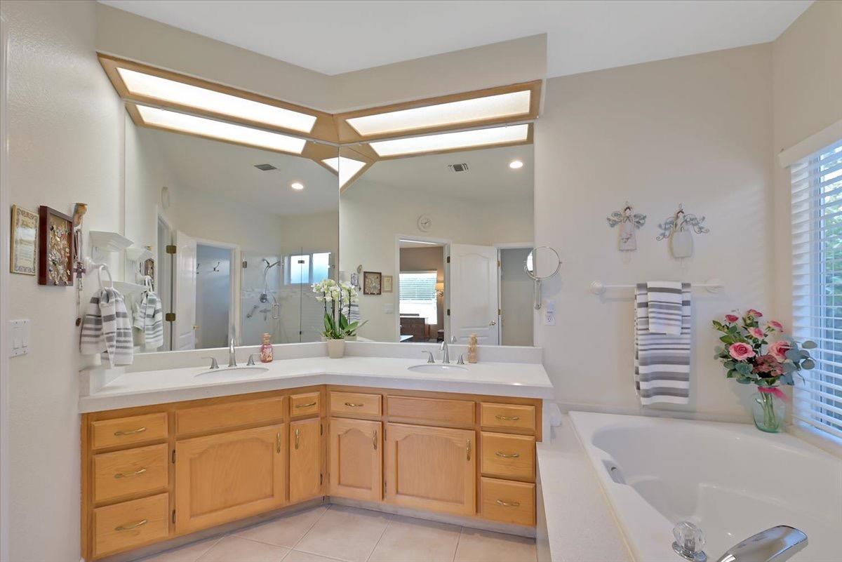 Detail Gallery Image 31 of 65 For 1785 Majorca Dr, Yuba City,  CA 95993 - 4 Beds | 2 Baths