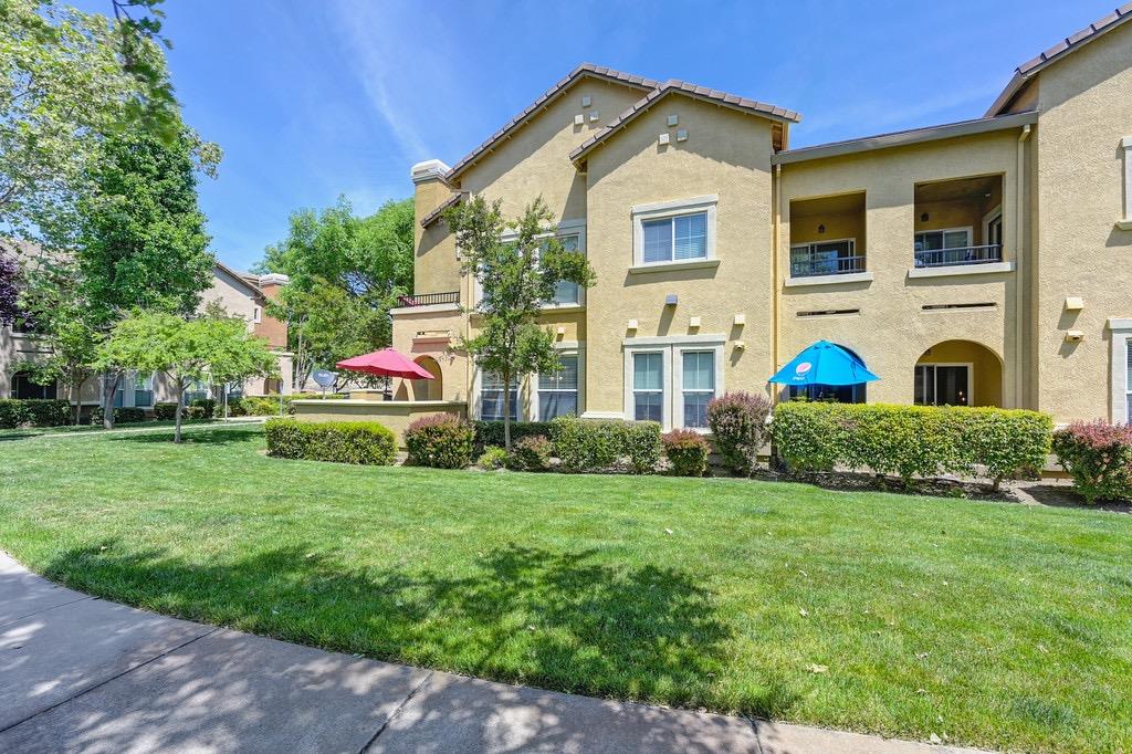 Detail Gallery Image 1 of 62 For 2420 San Marco St #5,  West Sacramento,  CA 95691 - 2 Beds | 2 Baths
