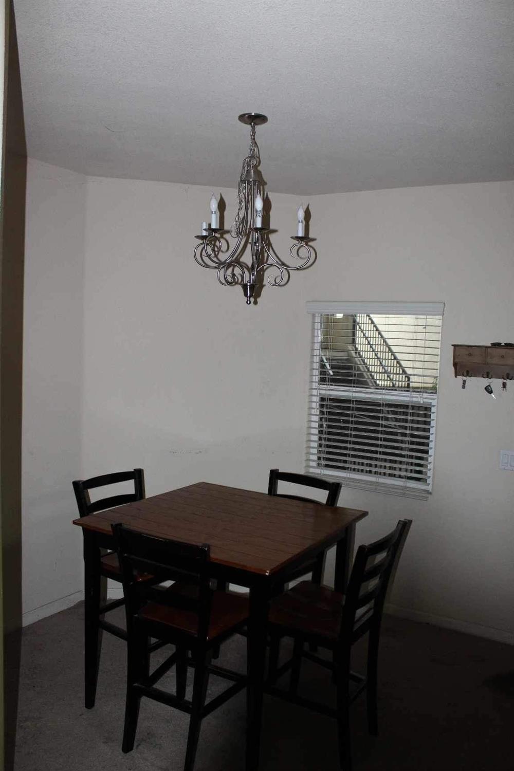 Photo #5: 224047203 Listing 