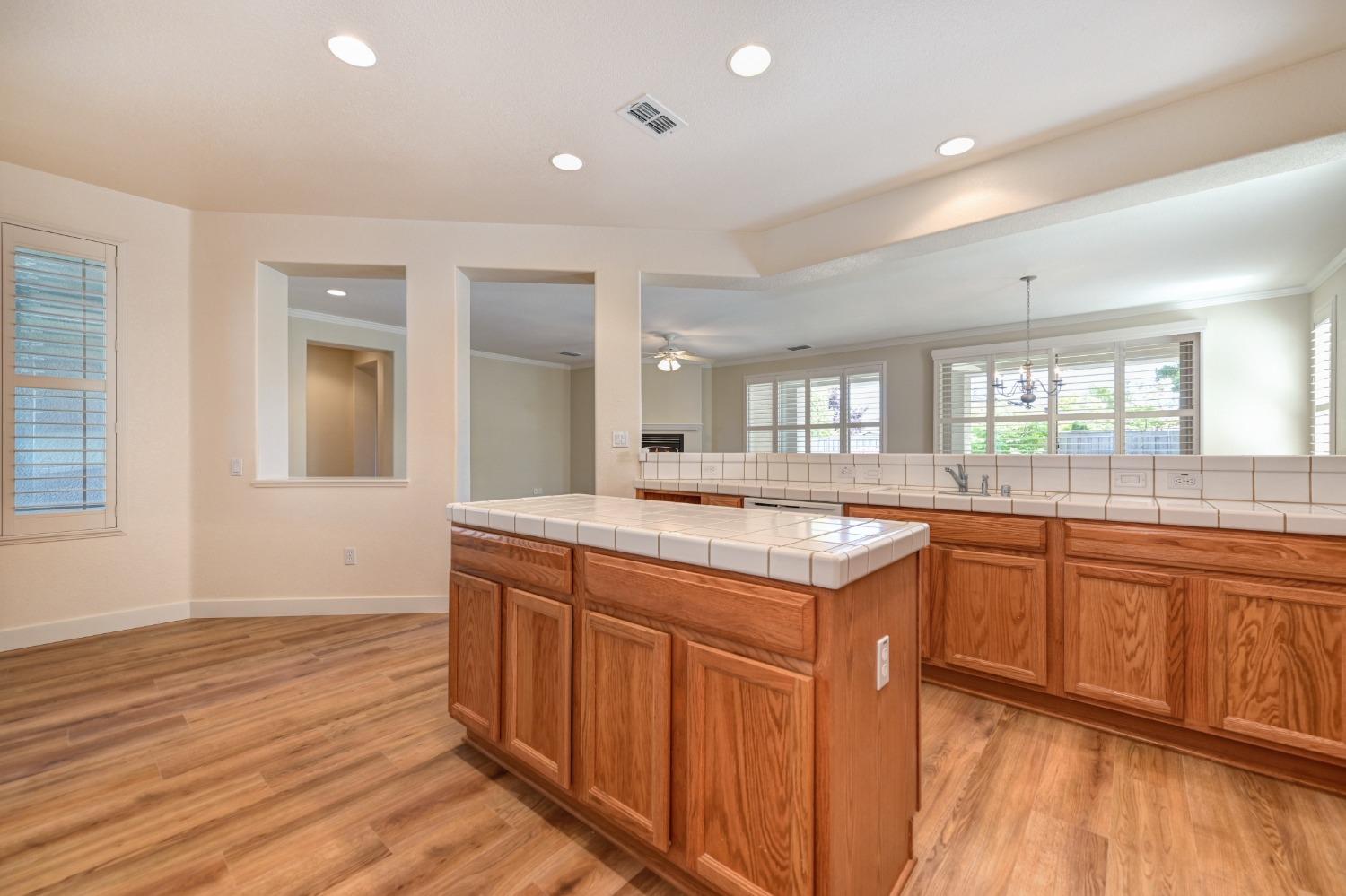 Detail Gallery Image 14 of 42 For 401 Wood Duck Ct, Lincoln,  CA 95648 - 2 Beds | 2 Baths