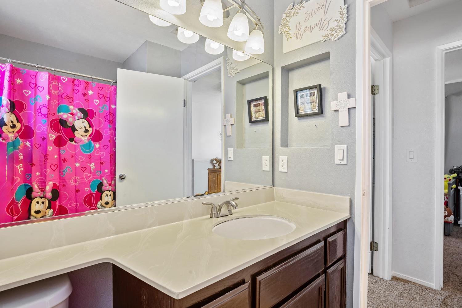 Detail Gallery Image 16 of 21 For 9073 Warm Springs Cir, Stockton,  CA 95210 - 3 Beds | 2/1 Baths