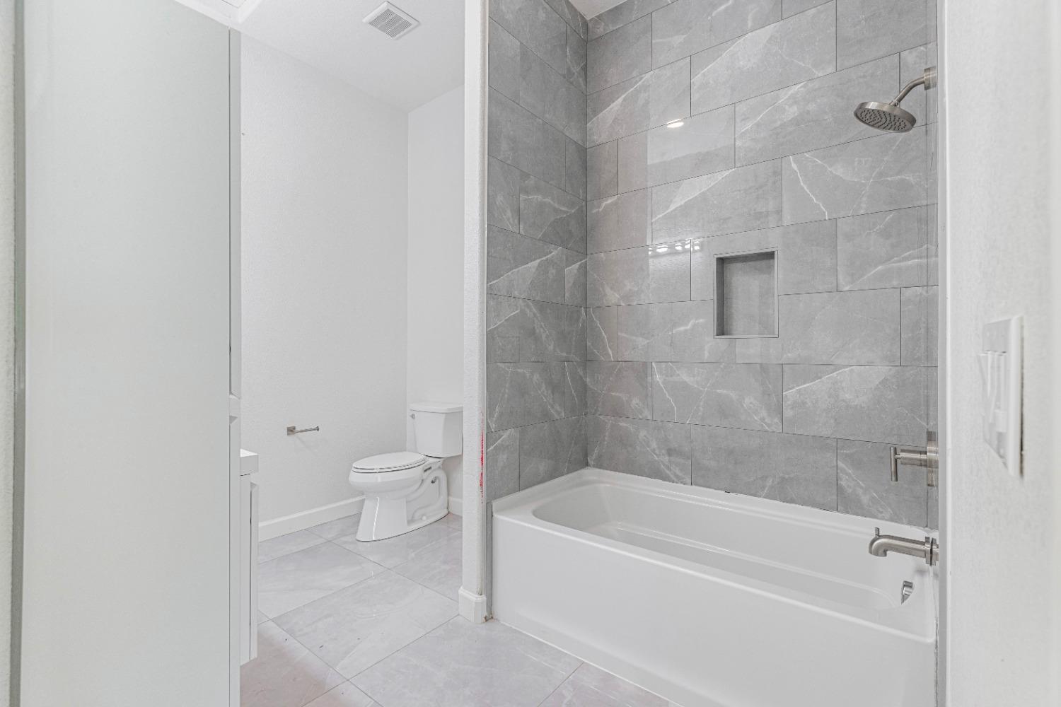 Detail Gallery Image 20 of 52 For 10200 Fox Borough Dr, Oakdale,  CA 95361 - 4 Beds | 3/1 Baths