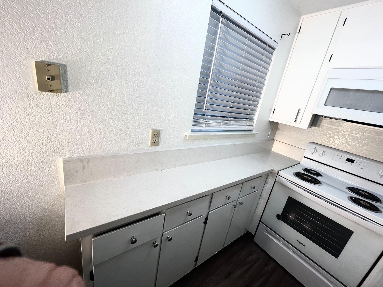 Detail Gallery Image 2 of 21 For 133 Luna Grande Cir #127,  Sacramento,  CA 95834 - 0 Beds | 1 Baths