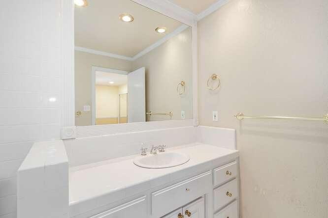 Detail Gallery Image 16 of 38 For 1456 Engberg Ct, Carmichael,  CA 95608 - 4 Beds | 2/1 Baths