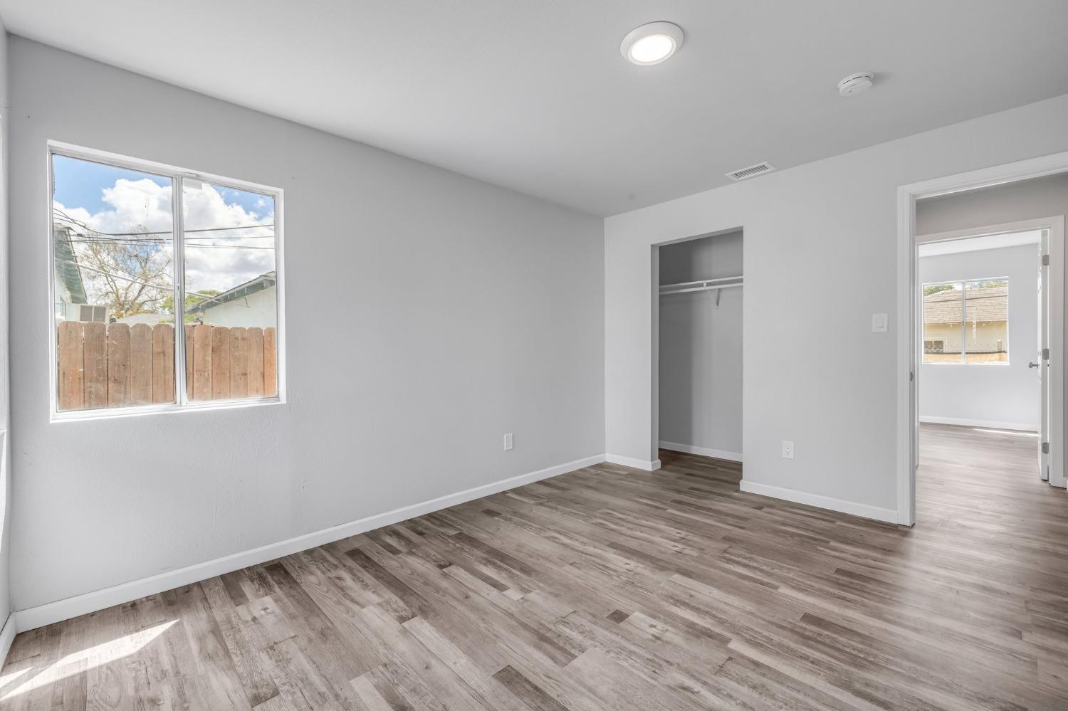 Detail Gallery Image 20 of 29 For 2320 Traction Avenue, Sacramento,  CA 95815 - 3 Beds | 1 Baths