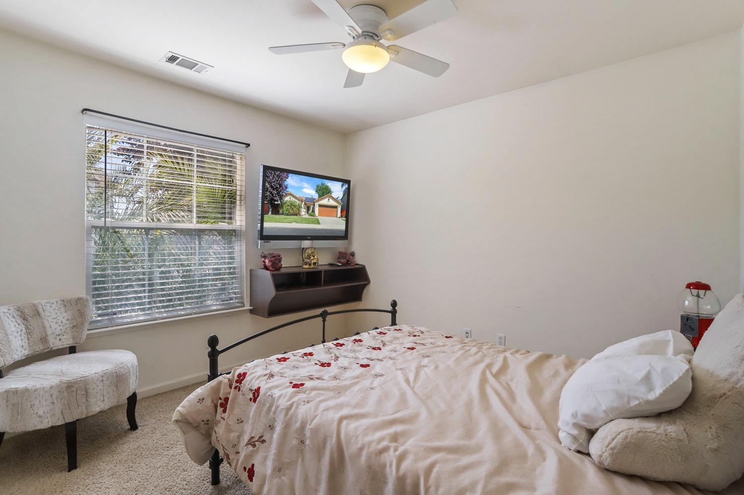 Detail Gallery Image 22 of 35 For 950 Maggiore Ln, Manteca,  CA 95337 - 4 Beds | 2 Baths