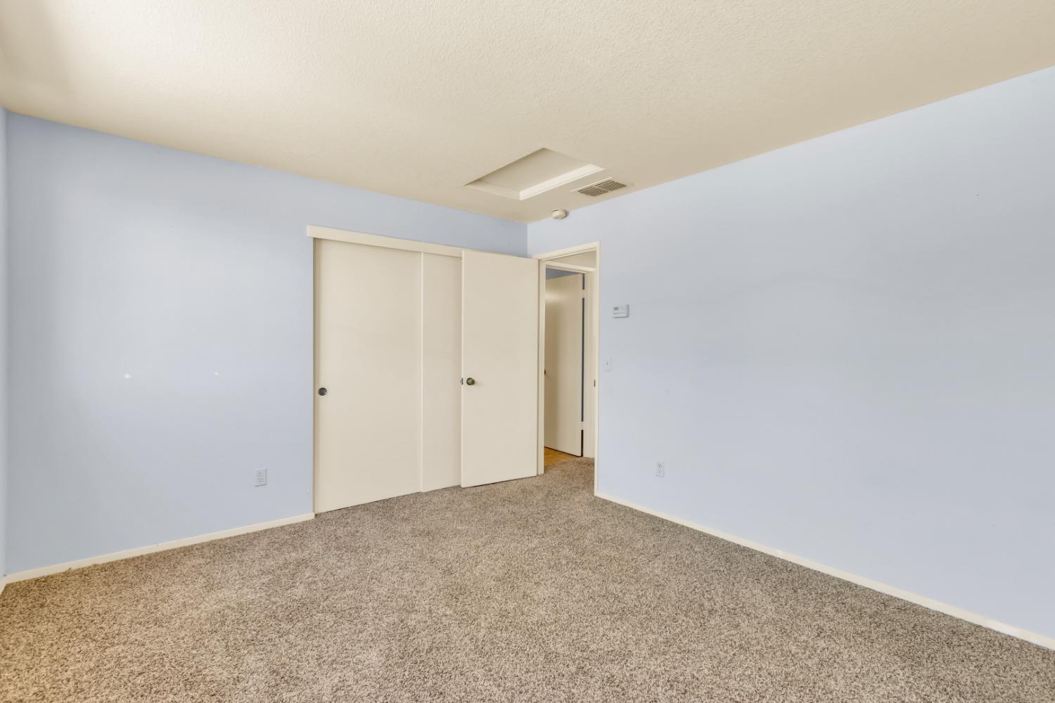 Detail Gallery Image 39 of 59 For 3134 E Laguna Ct, Elk Grove,  CA 95758 - 3 Beds | 2/1 Baths