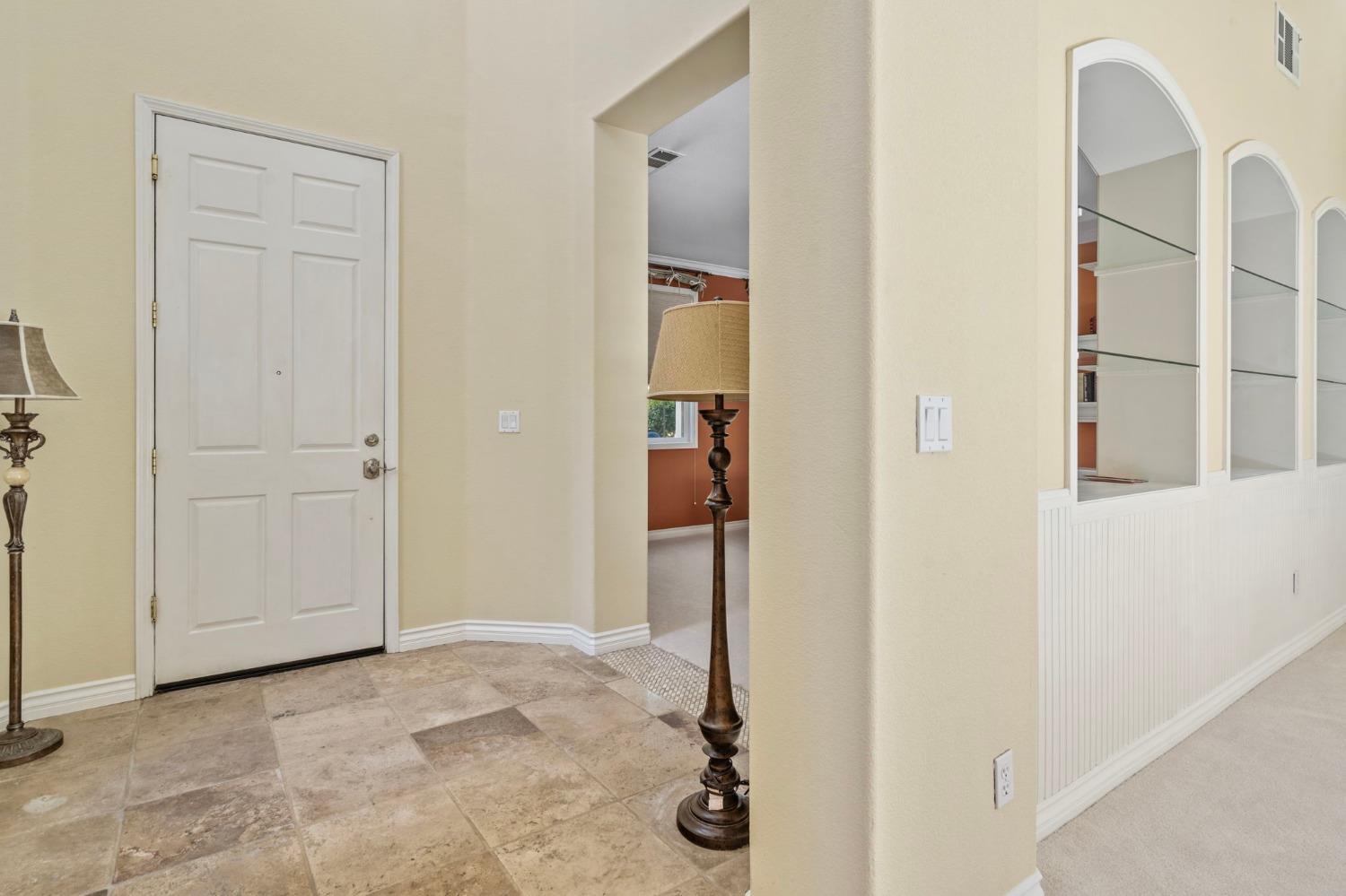 Detail Gallery Image 9 of 59 For 957 Harbor Ct, Tracy,  CA 95304 - 4 Beds | 2/1 Baths