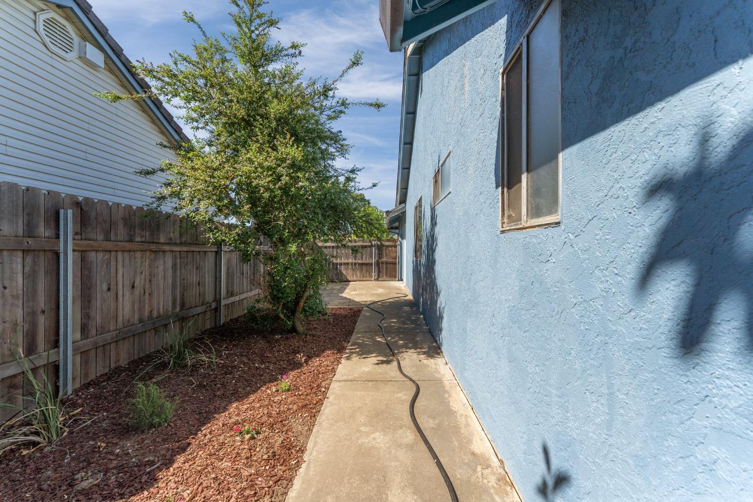 Detail Gallery Image 18 of 26 For 2882 Mergansers Ct, West Sacramento,  CA 95691 - 3 Beds | 2 Baths