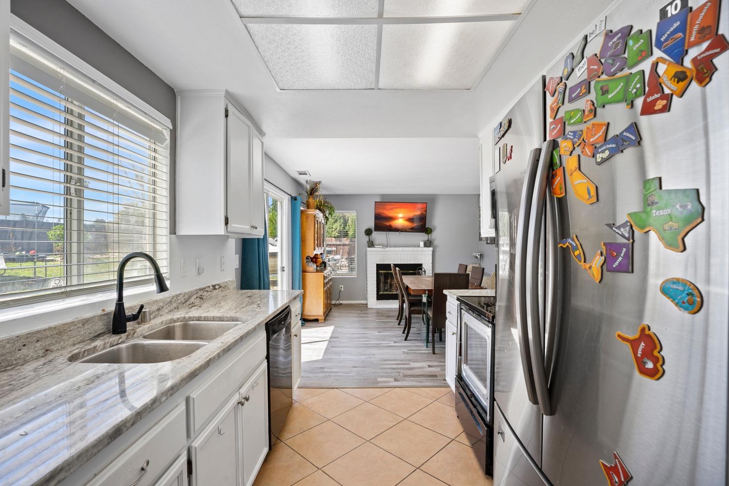 Detail Gallery Image 7 of 21 For 9073 Warm Springs Cir, Stockton,  CA 95210 - 3 Beds | 2/1 Baths