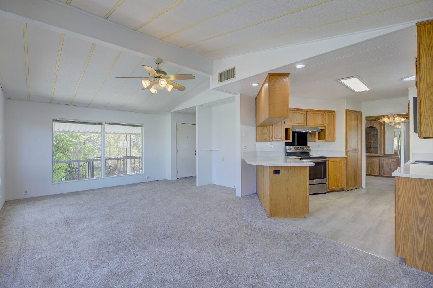 Detail Gallery Image 10 of 24 For 1540 Tulip Cir, Auburn,  CA 95603 - 2 Beds | 2 Baths