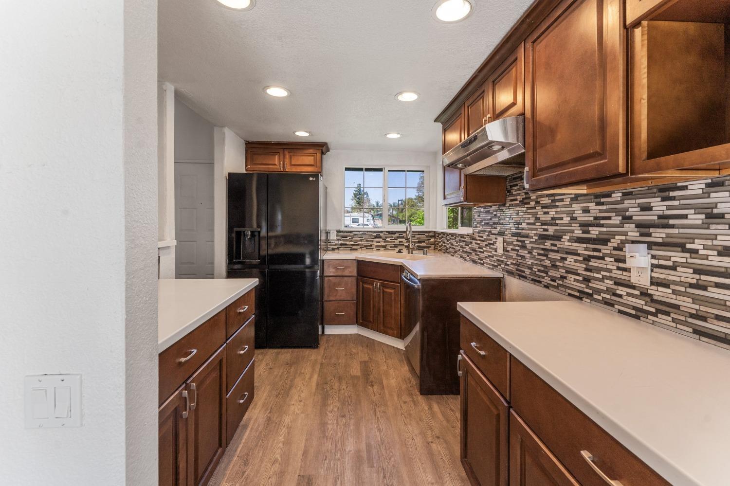 Detail Gallery Image 3 of 26 For 2882 Mergansers Ct, West Sacramento,  CA 95691 - 3 Beds | 2 Baths