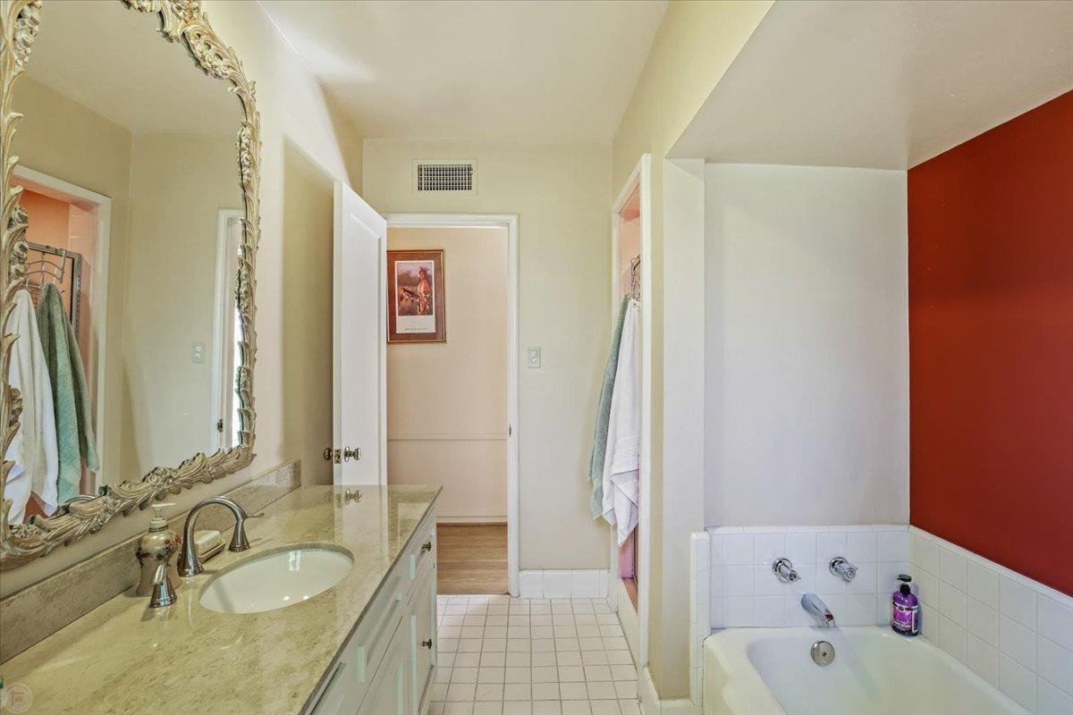 Detail Gallery Image 42 of 72 For 1220 W Monterey Ave, Stockton,  CA 95204 - 2 Beds | 2/1 Baths