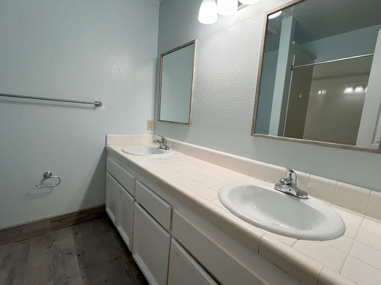 Detail Gallery Image 23 of 28 For 18 Tyndall Ct, Sacramento,  CA 95823 - 3 Beds | 2/1 Baths