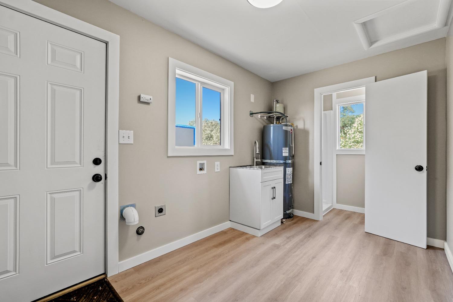 Detail Gallery Image 11 of 56 For 2634 Hutchinson Rd, Yuba City,  CA 95993 - 2 Beds | 2 Baths