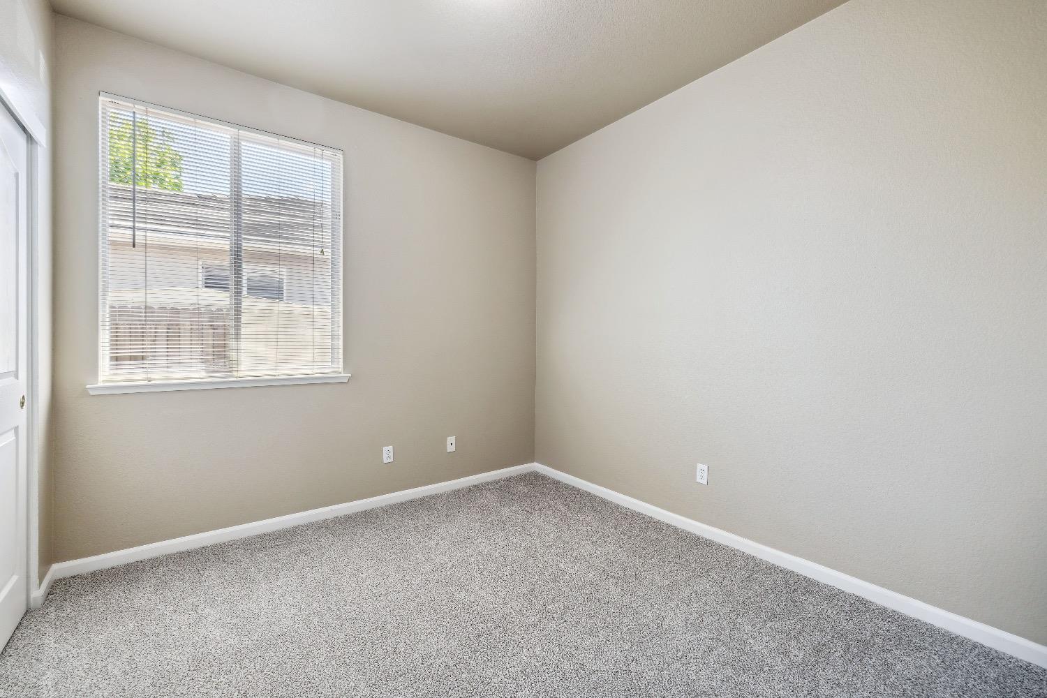 Detail Gallery Image 18 of 28 For 5468 Gracen Way, Sacramento,  CA 95835 - 3 Beds | 2 Baths