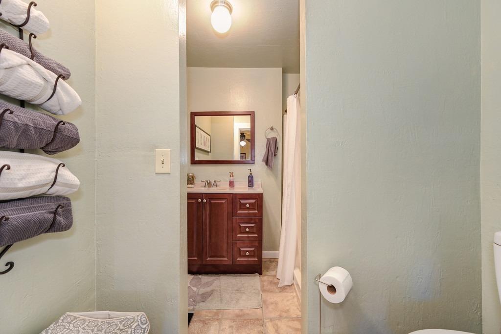 Detail Gallery Image 37 of 86 For 3991 Hickey Ln, Loomis,  CA 95650 - 4 Beds | 2/2 Baths