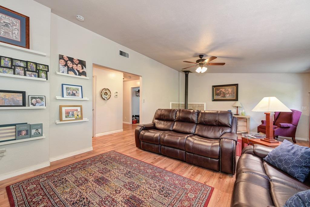 Detail Gallery Image 55 of 86 For 3991 Hickey Ln, Loomis,  CA 95650 - 4 Beds | 2/2 Baths