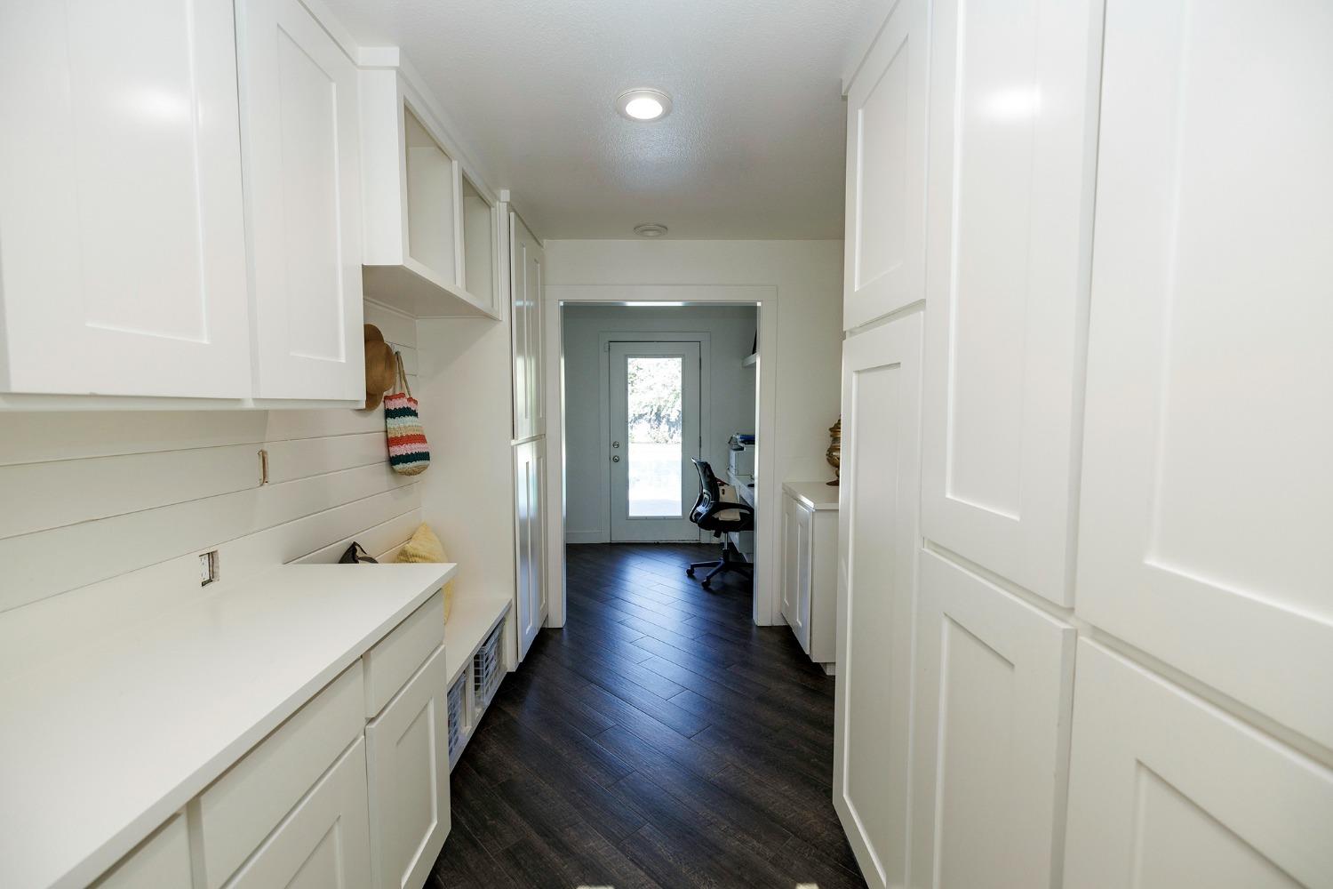 Detail Gallery Image 30 of 68 For 7030 Walnut Woods Dr, Modesto,  CA 95356 - 3 Beds | 2/1 Baths