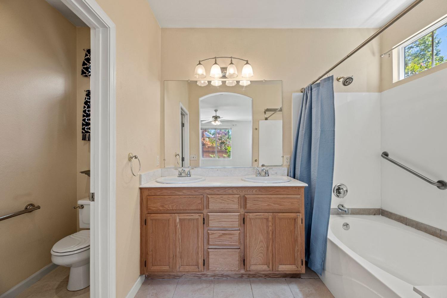 Detail Gallery Image 29 of 53 For 3372 Zalema Way, Sacramento,  CA 95834 - 3 Beds | 2 Baths