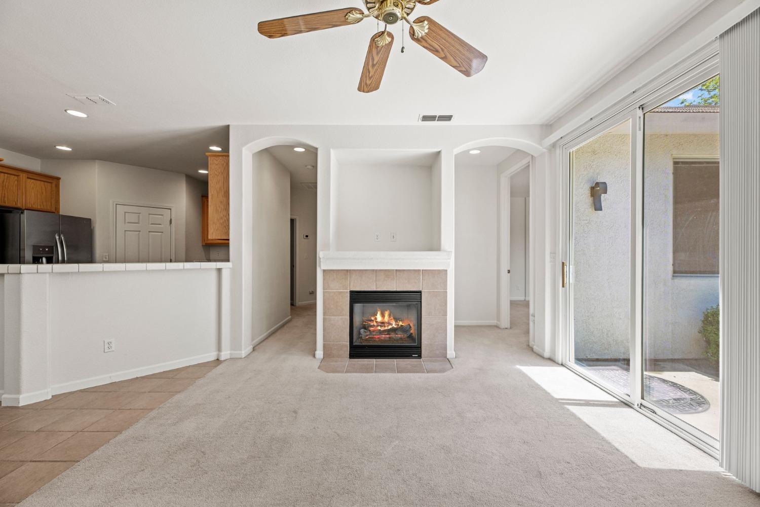 Detail Gallery Image 6 of 53 For 3372 Zalema Way, Sacramento,  CA 95834 - 3 Beds | 2 Baths