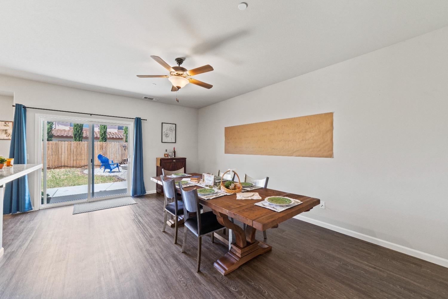 Detail Gallery Image 15 of 41 For 4032 Larner Way, Olivehurst,  CA 95961 - 4 Beds | 2 Baths