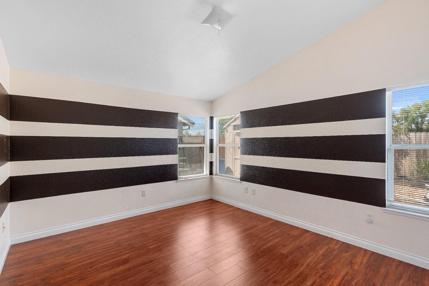 Detail Gallery Image 18 of 26 For 8384 Pelligrini Ct, Sacramento,  CA 95829 - 3 Beds | 2 Baths