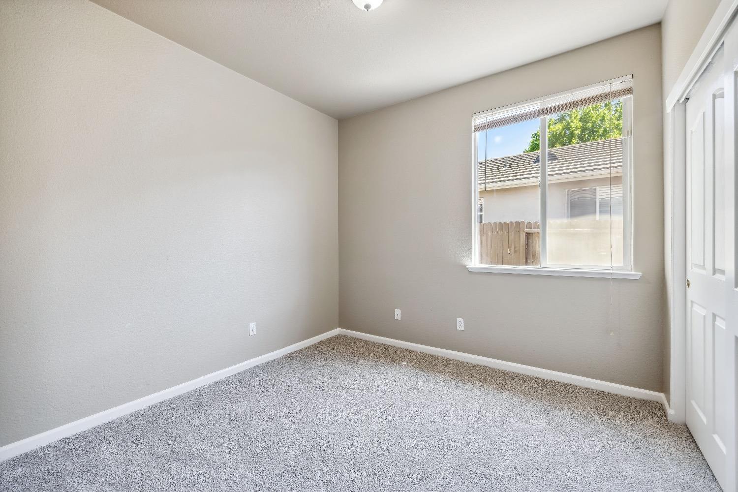 Detail Gallery Image 19 of 28 For 5468 Gracen Way, Sacramento,  CA 95835 - 3 Beds | 2 Baths