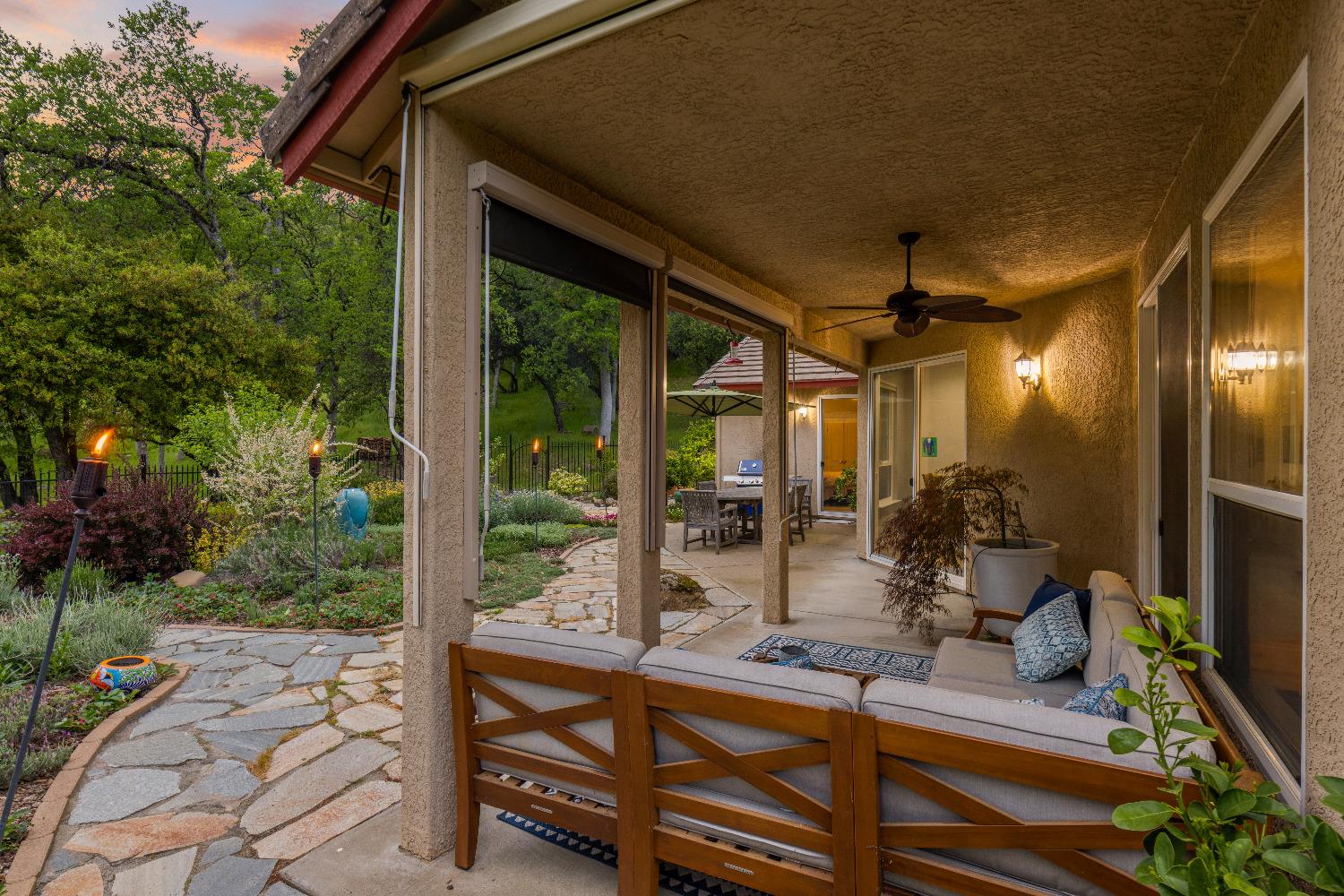 Detail Gallery Image 10 of 57 For 3200 Texas Hill Rd, Placerville,  CA 95667 - 4 Beds | 2 Baths