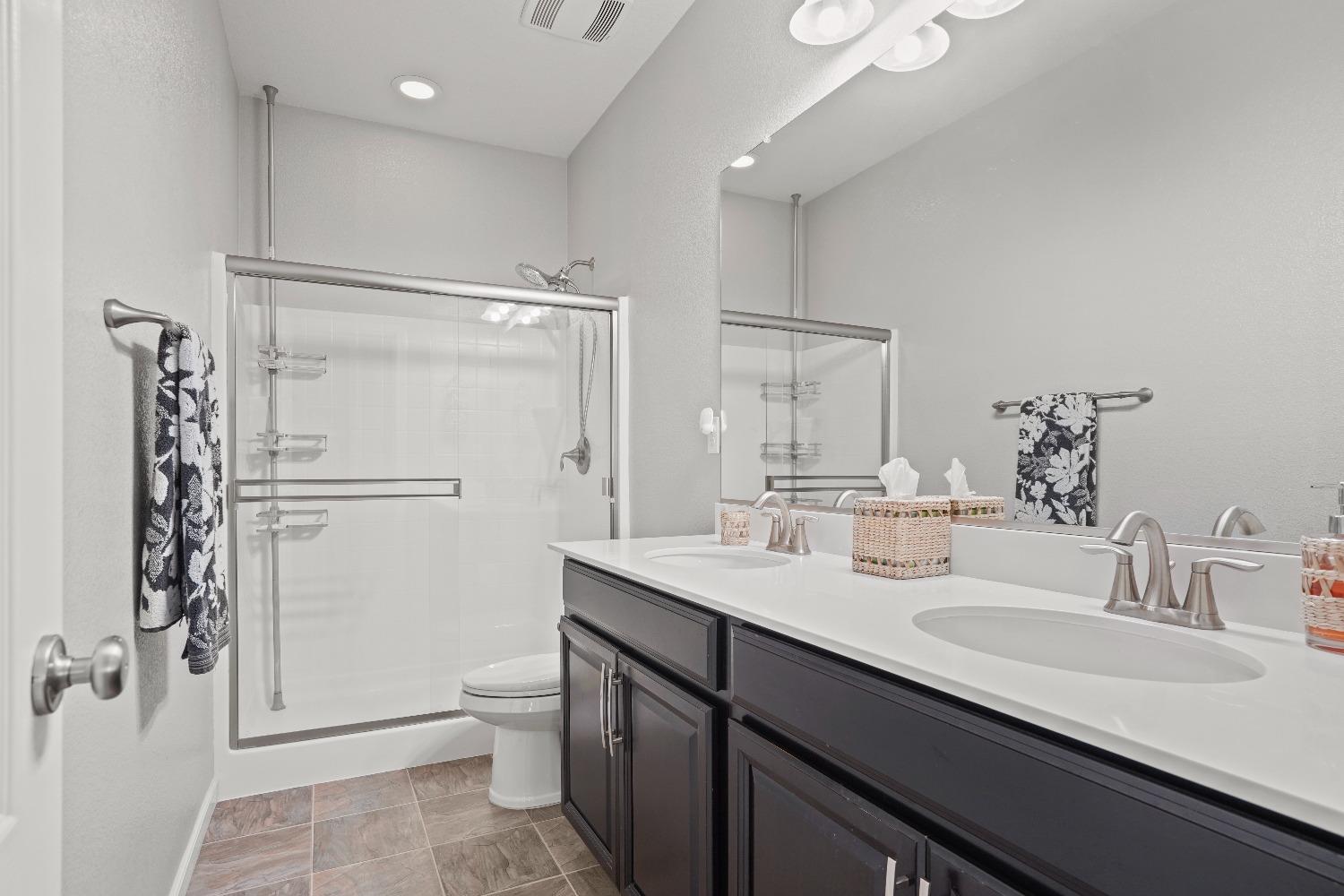 Detail Gallery Image 31 of 41 For 312 Tasso Pl, Lincoln,  CA 95648 - 5 Beds | 4/1 Baths