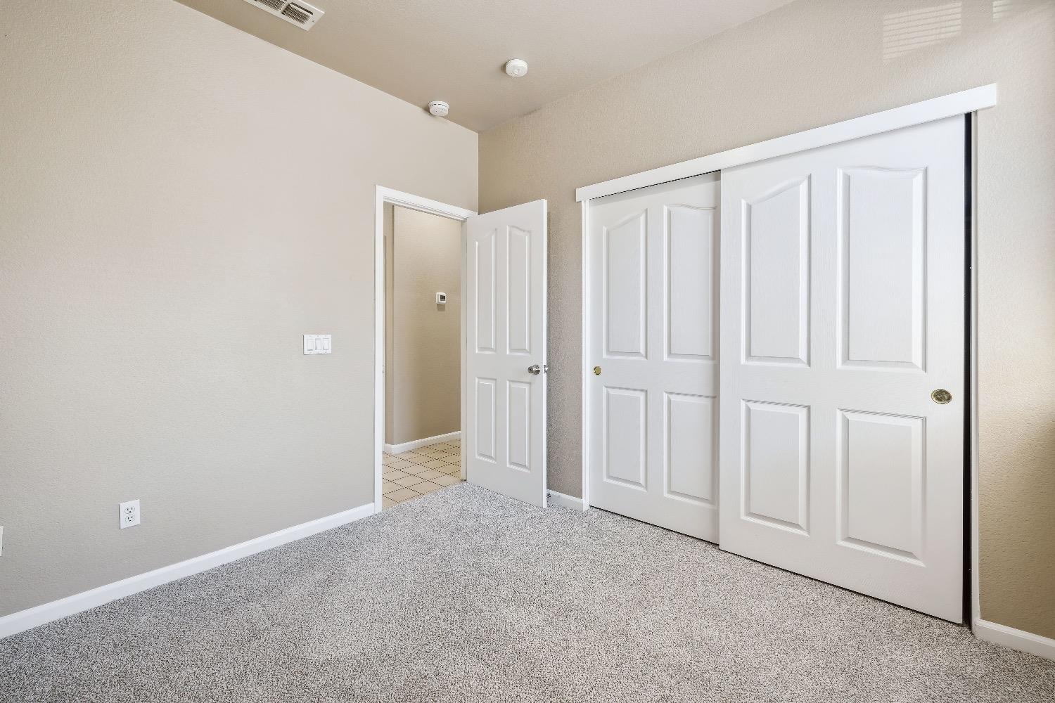 Detail Gallery Image 17 of 28 For 5468 Gracen Way, Sacramento,  CA 95835 - 3 Beds | 2 Baths