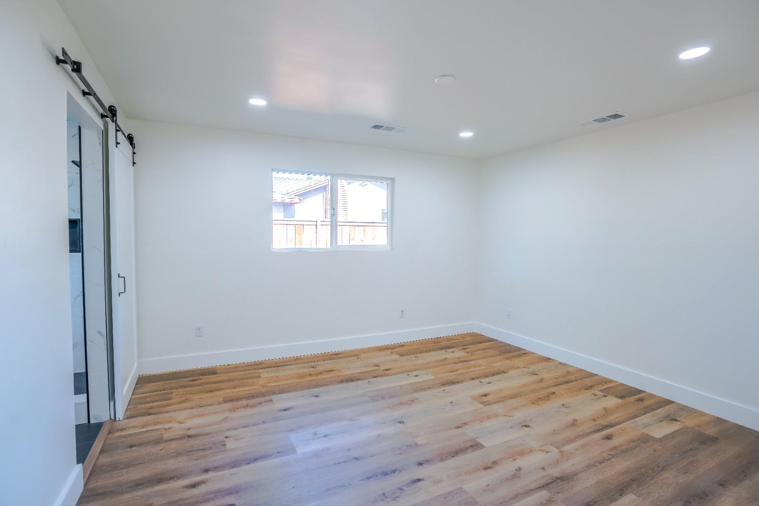 Detail Gallery Image 24 of 38 For 1406 Ne Oklahoma Ave #1,  Escalon,  CA 95320 - 3 Beds | 2 Baths