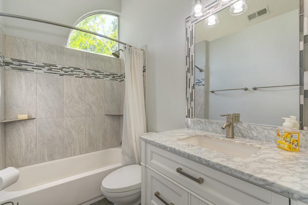 Detail Gallery Image 31 of 40 For 9206 Madison Green Ln #34,  Orangevale,  CA 95662 - 2 Beds | 2/1 Baths