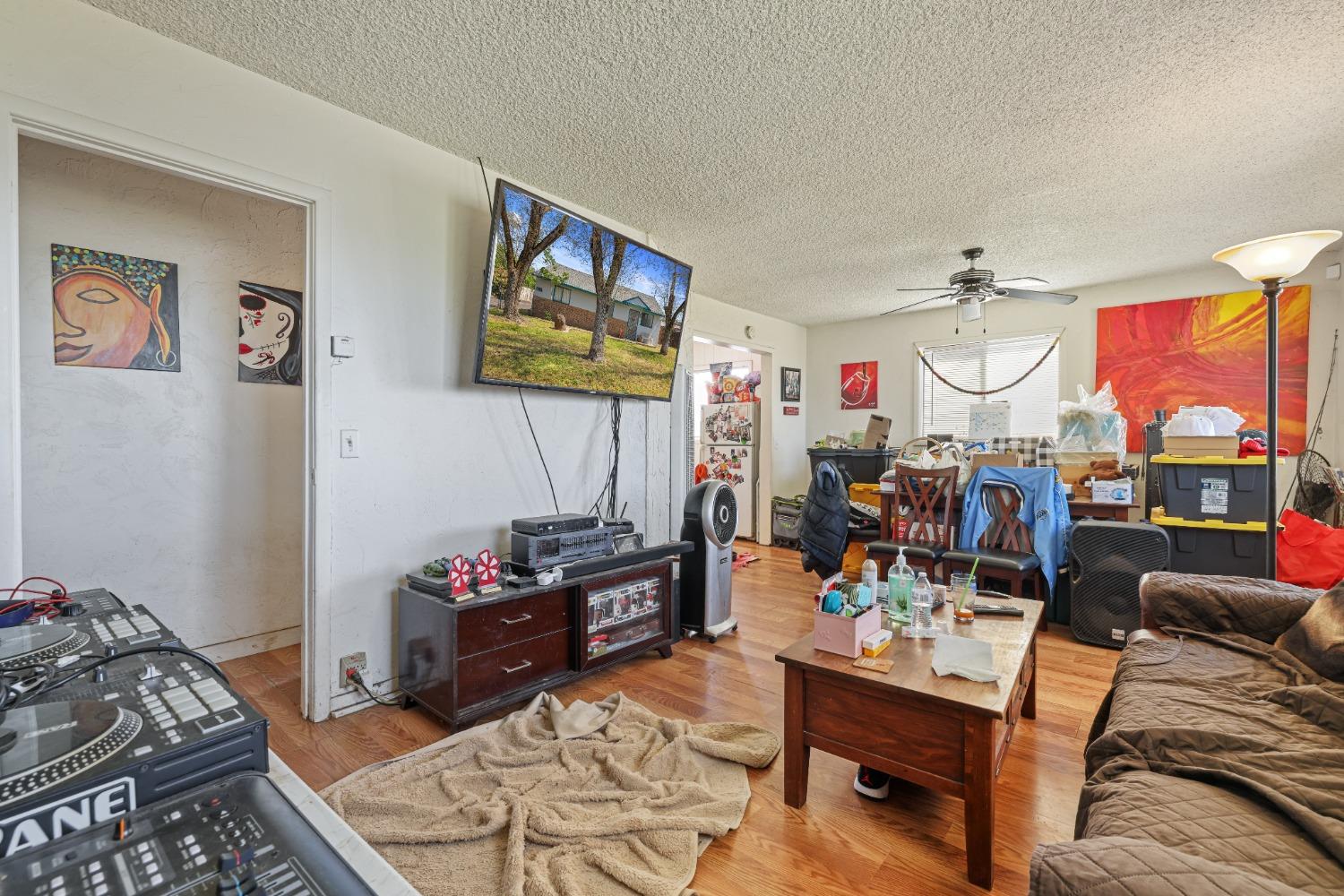 Detail Gallery Image 9 of 33 For 5300 College Oak Drive, Sacramento,  CA 95841 - 2 Beds | 1 Baths