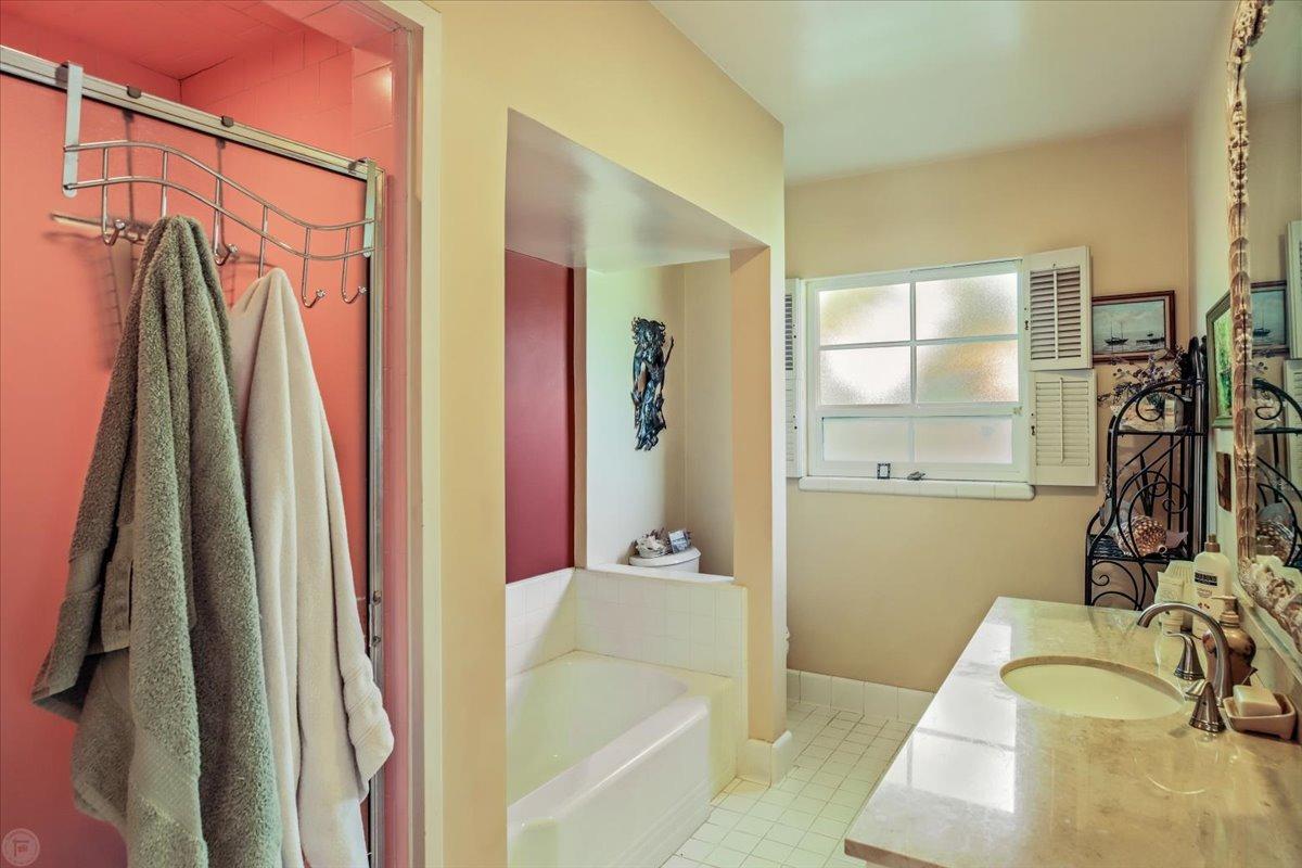 Detail Gallery Image 41 of 72 For 1220 W Monterey Ave, Stockton,  CA 95204 - 2 Beds | 2/1 Baths