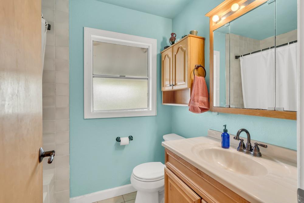 Detail Gallery Image 19 of 42 For 4700 Attawa Ave, Sacramento,  CA 95822 - 4 Beds | 1/1 Baths