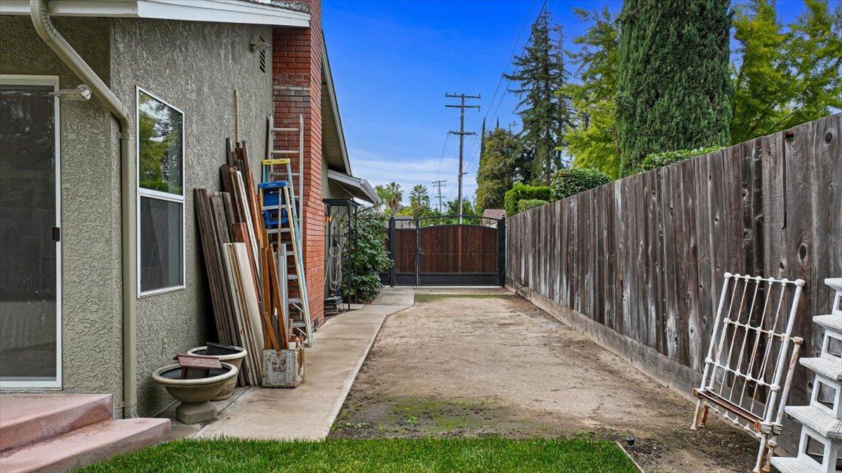 Detail Gallery Image 40 of 48 For 3304 Heartwood Way, Modesto,  CA 95350 - 4 Beds | 2 Baths