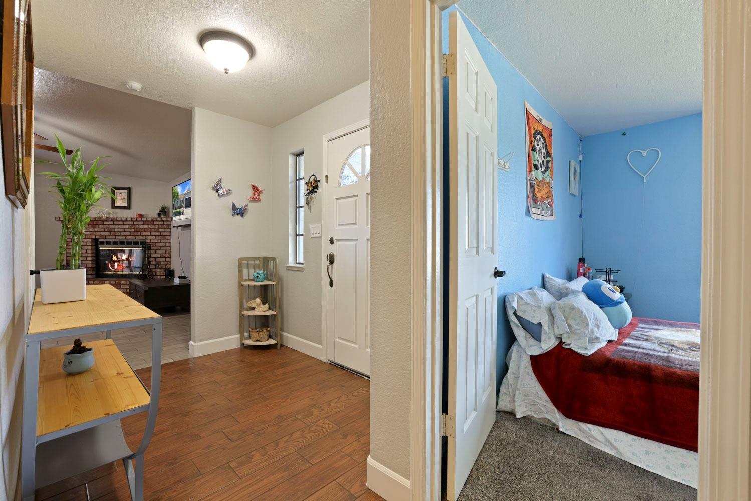 Detail Gallery Image 6 of 35 For 1624 Hugo Ave, Ceres,  CA 95307 - 3 Beds | 2 Baths