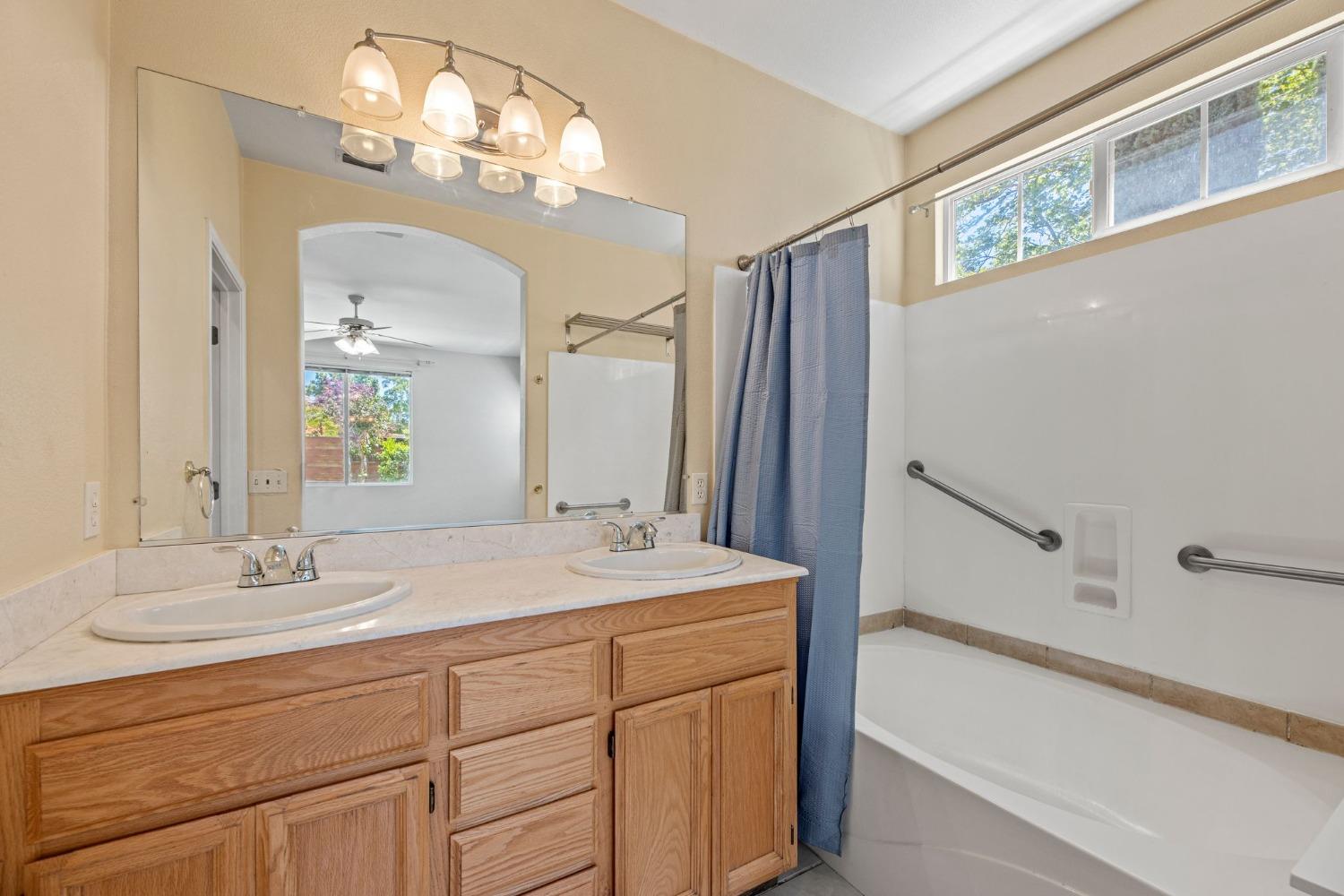 Detail Gallery Image 30 of 53 For 3372 Zalema Way, Sacramento,  CA 95834 - 3 Beds | 2 Baths