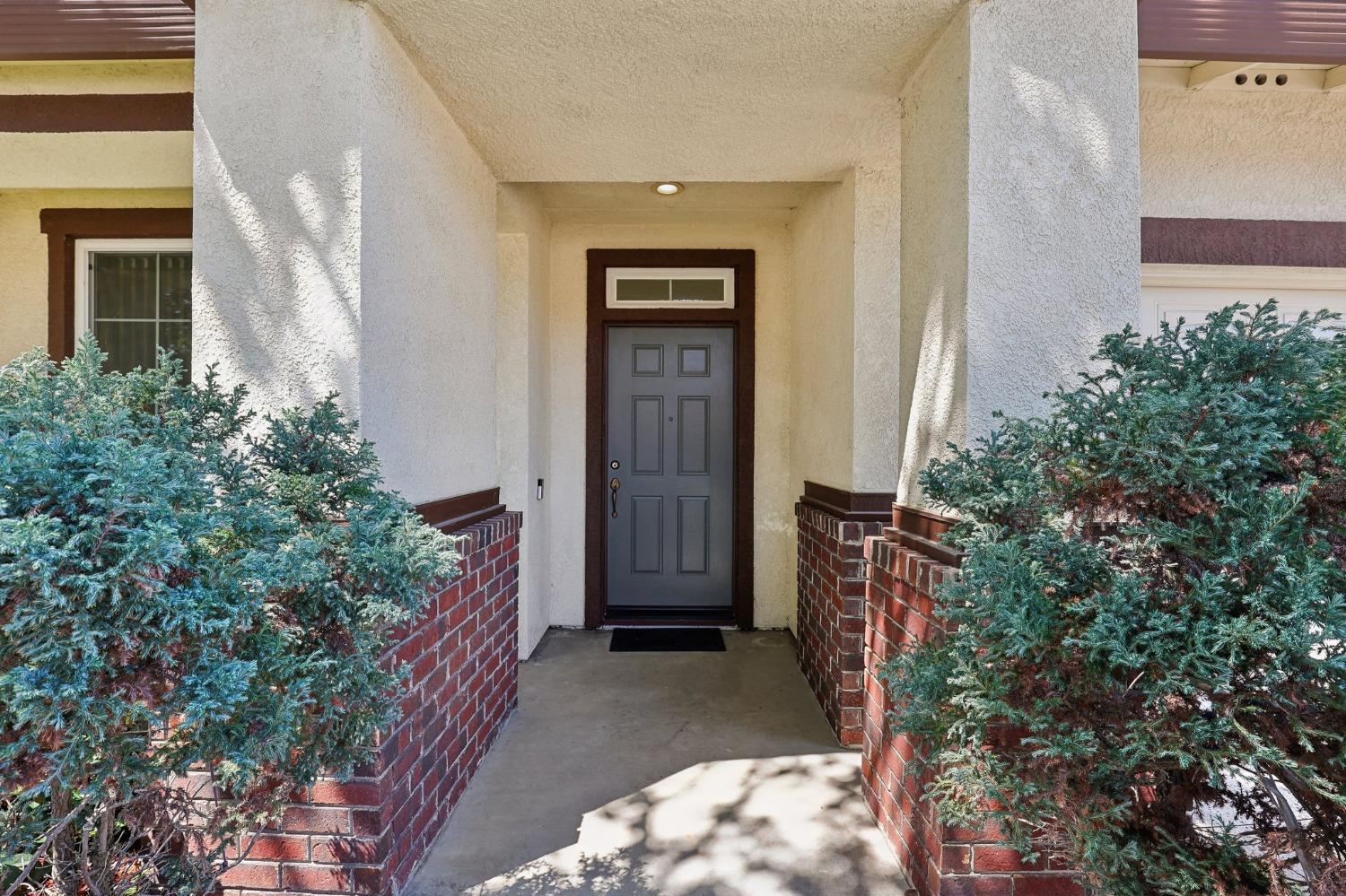 Detail Gallery Image 4 of 44 For 873 Summer Ln, Tracy,  CA 95377 - 3 Beds | 2/1 Baths