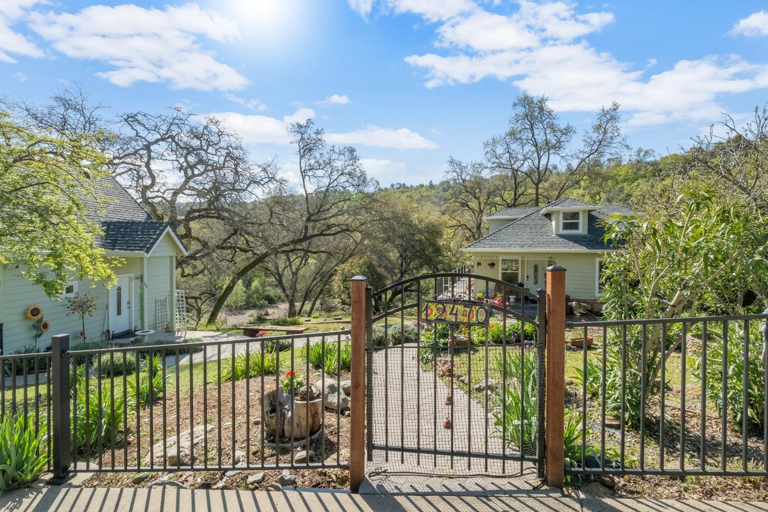 Detail Gallery Image 8 of 79 For 12470 Eureka St, Sutter Creek,  CA 95685 - 3 Beds | 2 Baths