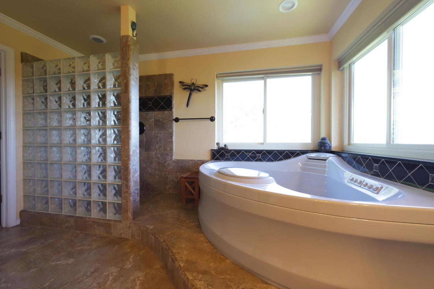 Detail Gallery Image 42 of 62 For 3476 Airport Rd, Placerville,  CA 95667 - 4 Beds | 3/1 Baths