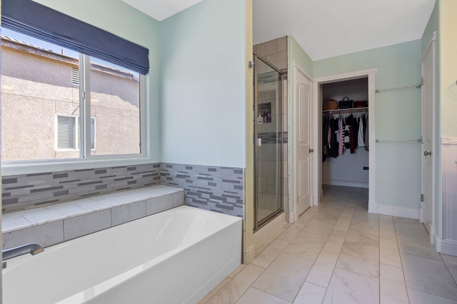 Detail Gallery Image 39 of 49 For 1745 N Napa Dr, Hanford,  CA 93230 - 4 Beds | 2/1 Baths