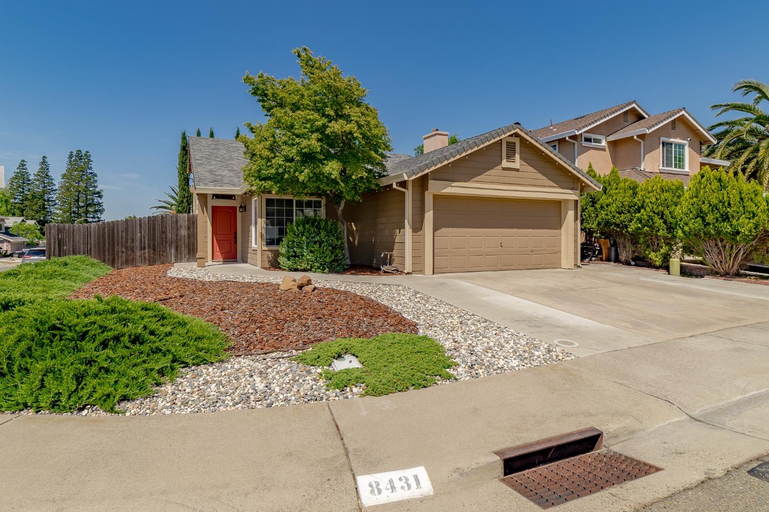 Detail Gallery Image 1 of 36 For 8431 Leaning Tree Ct, Antelope,  CA 95843 - 3 Beds | 2 Baths