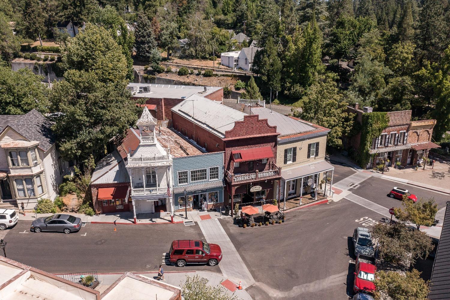 Detail Gallery Image 37 of 47 For 11566 Forest View Dr, Nevada City,  CA 95959 - 3 Beds | 3 Baths