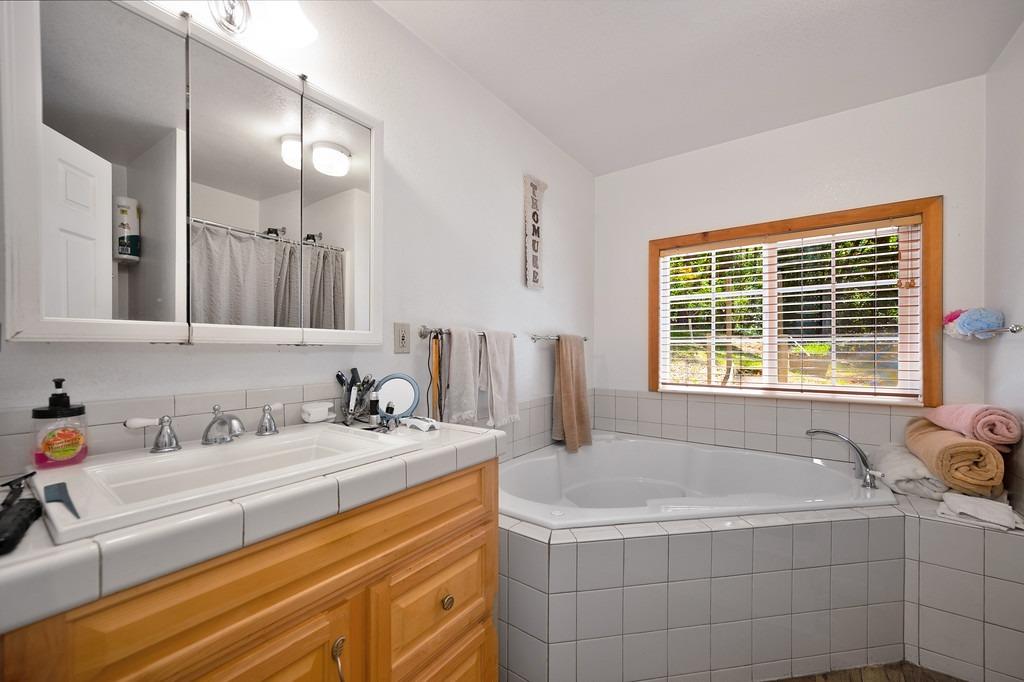 Detail Gallery Image 40 of 70 For 21829 Todd Valley Rd, Foresthill,  CA 95631 - 3 Beds | 2 Baths